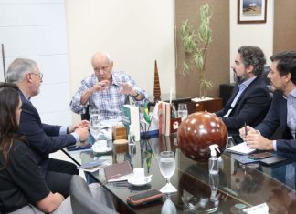 Fieam recebe lideranças do segmento de bebidas para alinhamento institucional