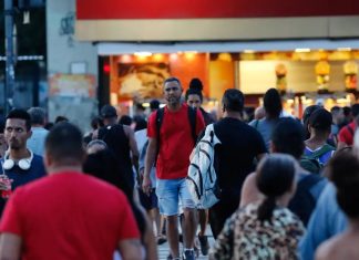 Desemprego chega a 5,8% no trimestre encerrado em abril, diz IBGE