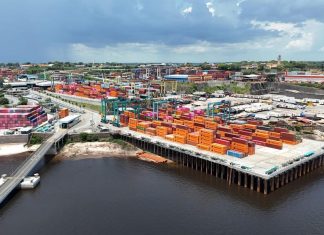 Comércio exterior do AM cresce puxado por importações