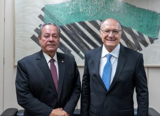 Presidente da CNI discute com Alckmin a criação de uma nova missão da Nova Indústria Brasil