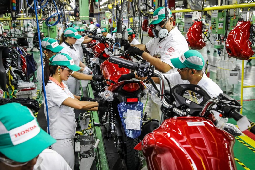 MOTOCICLETAS-PRODUCAO-ABRACICLO-HONDA-DIVULGACAO