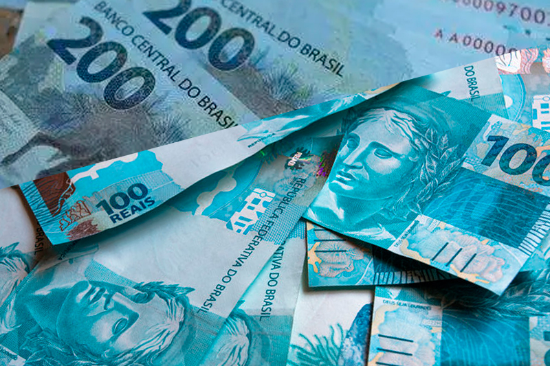 Notas-de-200-e-100-reais